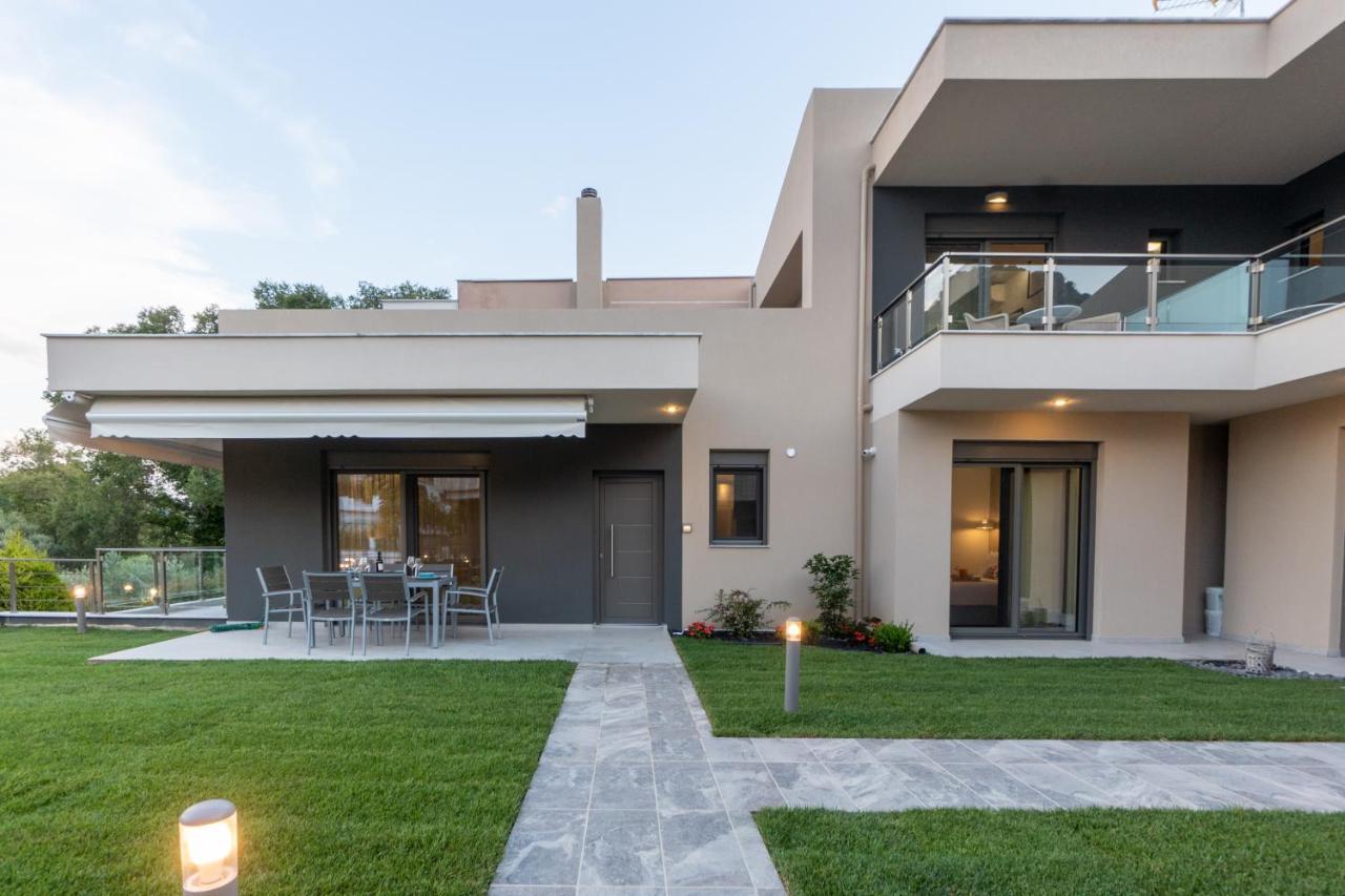 3 Doors Villas Nea Iraklitsa 외부 사진