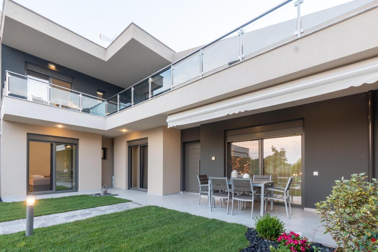 3 Doors Villas Nea Iraklitsa 외부 사진