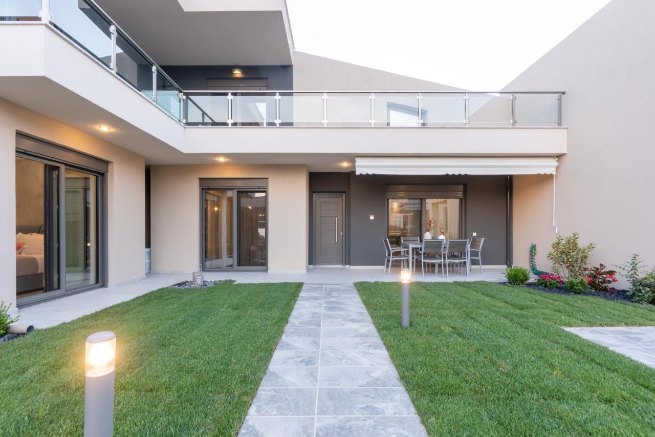 3 Doors Villas Nea Iraklitsa 외부 사진