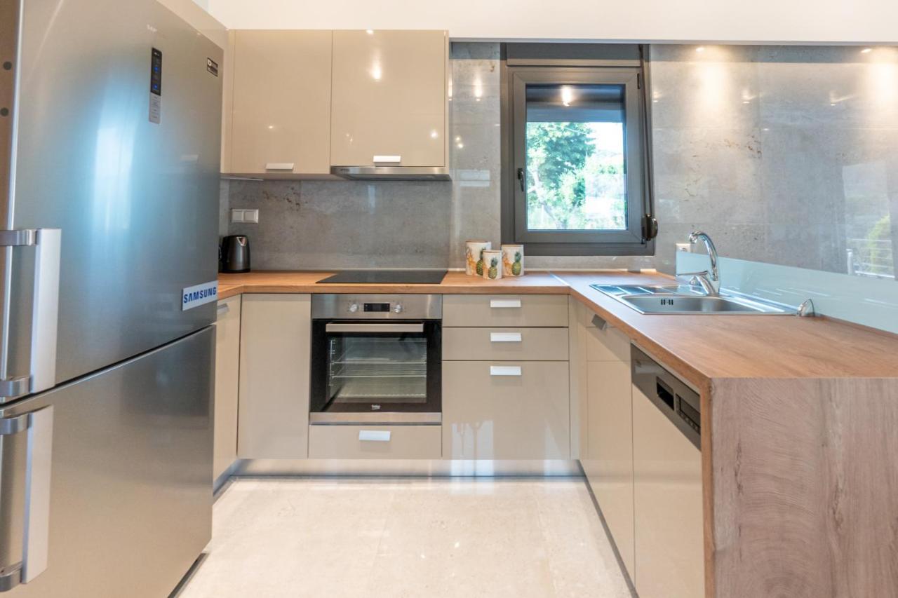 3 Doors Villas Nea Iraklitsa 외부 사진